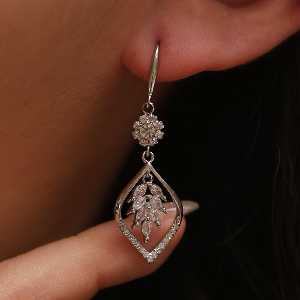 Vine drop sparkle hook earrings-2