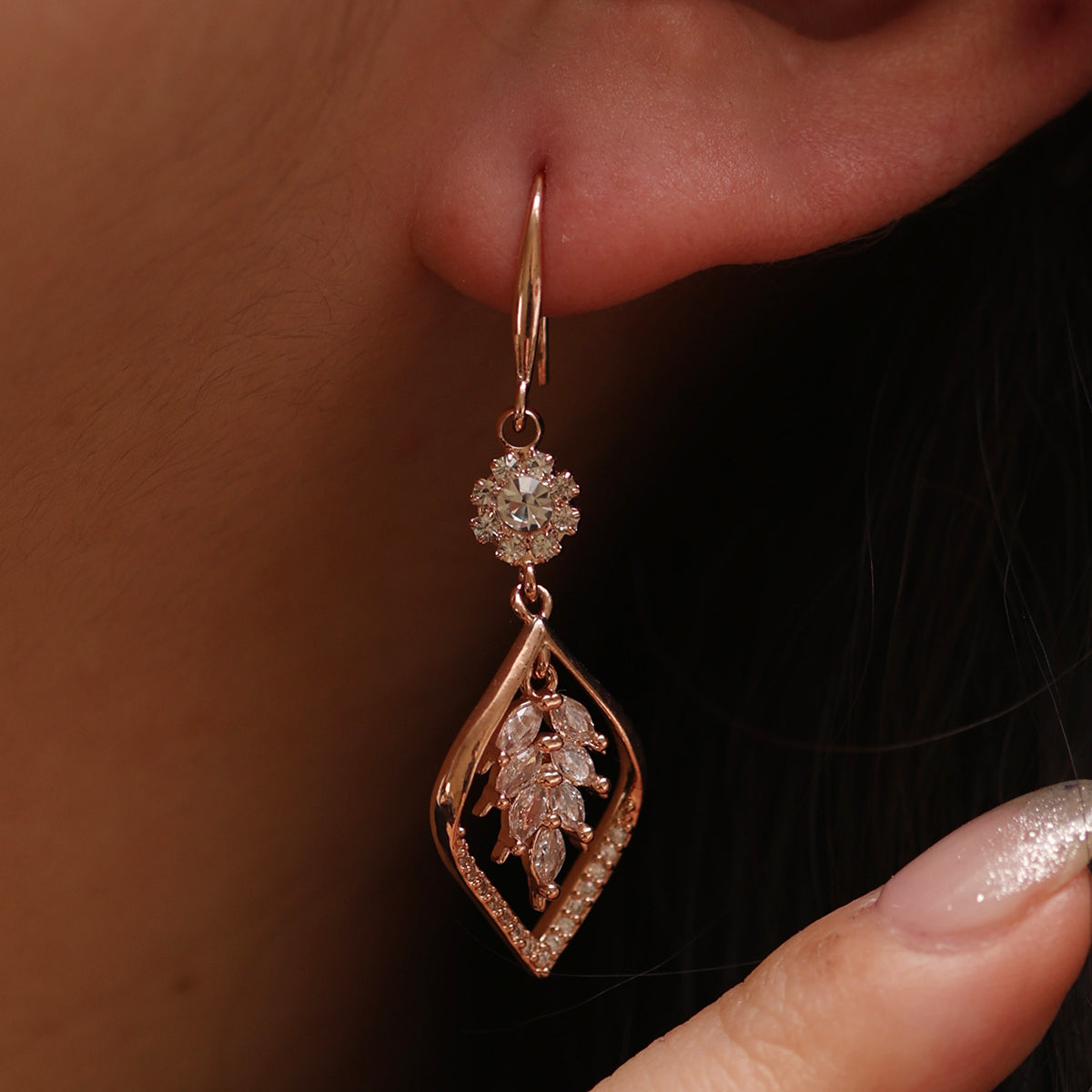 Vine drop sparkle hook earrings-3